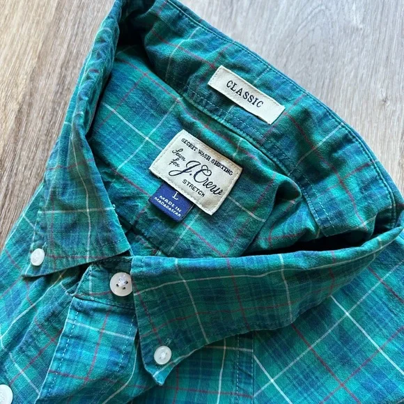 Six very handsome Jcrew (LG) shirts for sale. - Picture 7 of 14